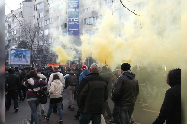 Бойко Борисов избухна във Фейсбук: Къде е МВР?