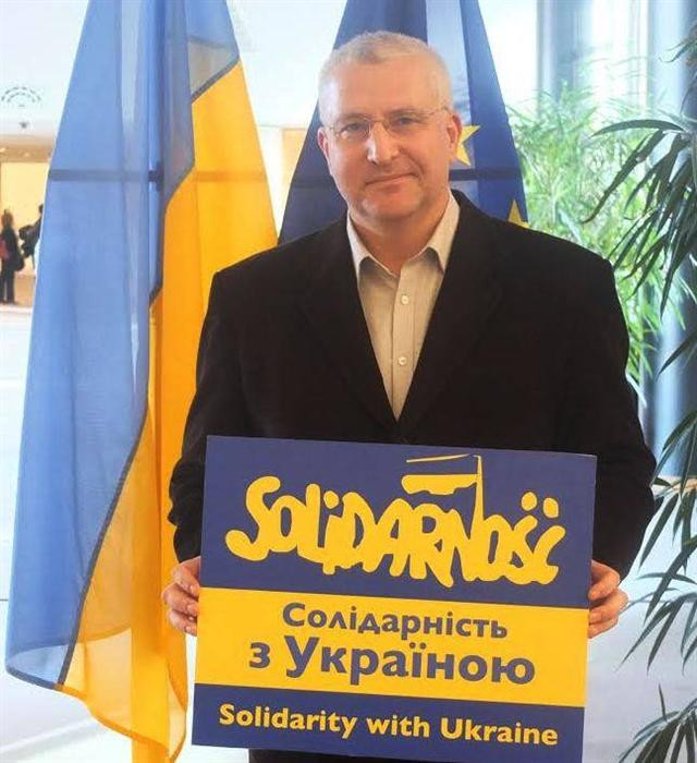 Кризата в Украйна разцепи родните евродепутати