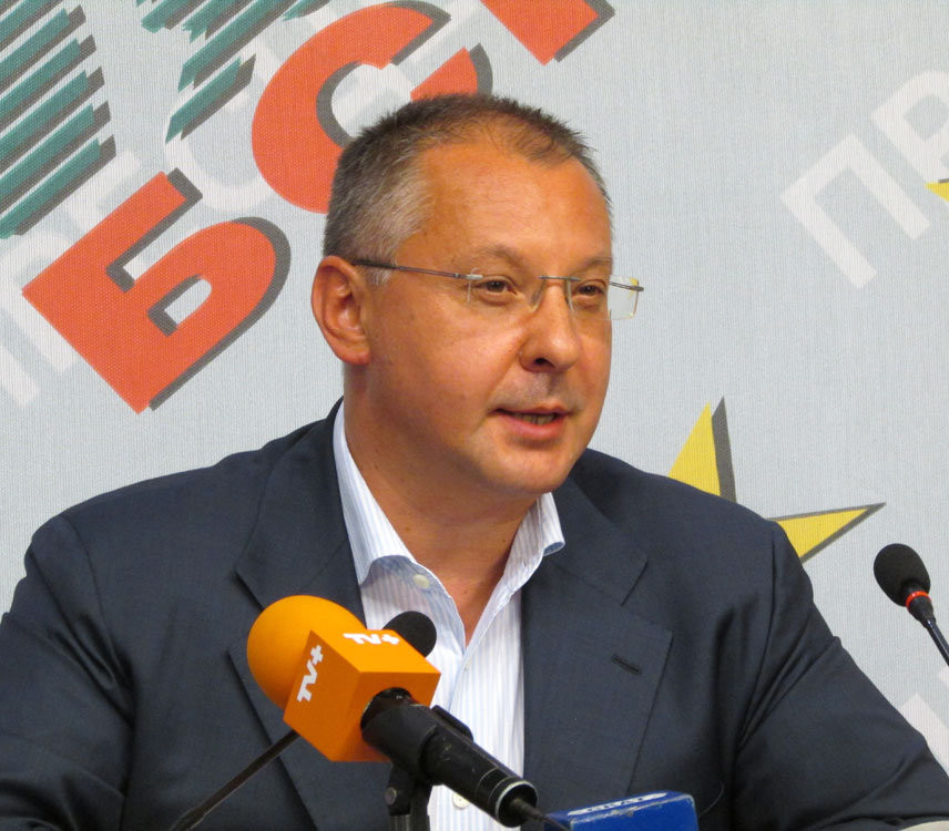 БСП изключи депутати заради Георги Първанов. Още трима аут от партията
