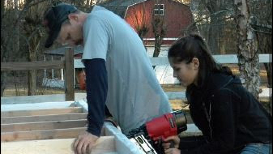 14-годишна тийнейджърка шашна Америка, построи си сама къща