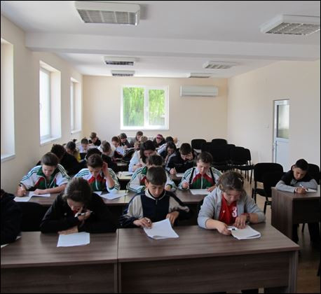 Успехът на гимназистите: 4.62 по български, 4.11 по математика