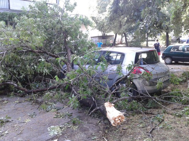 Бедствие в Пловдив, бури удавиха града през уикенда