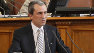 Пламен Орешарски изнагля докрай