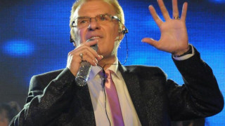 Врачка бди над Васил Найденов