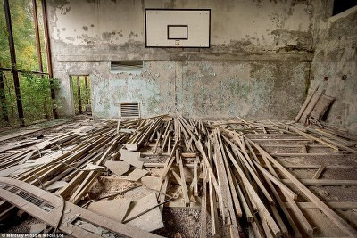 Призраци от соца: Вижте Бузлуджа и Чернобил днес
