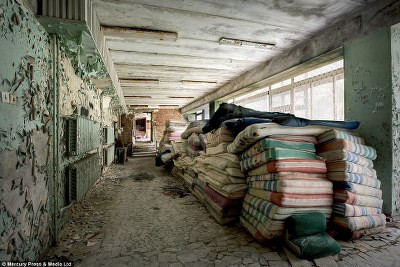 Призраци от соца: Вижте Бузлуджа и Чернобил днес