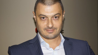 Николай Бареков завъртя нова любов?