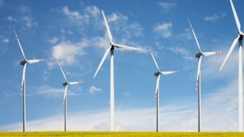 ДКЕВР: Централи за зелена енергия продават ток на черно