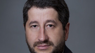 Христо Иванов плащал на протестиращите срещу кабинета?