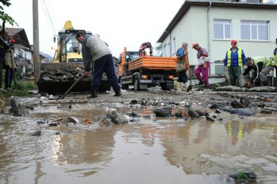 След наводнението в Берковица: Хора плачат, къщите под вода