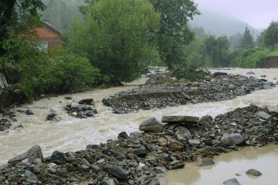 След наводнението в Берковица: Хора плачат, къщите под вода