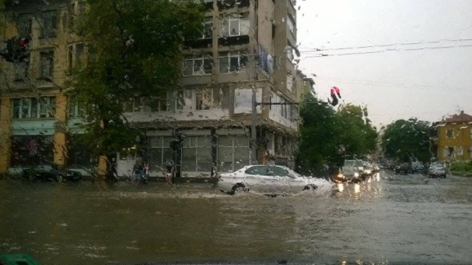 Разкриха причината за потопа в Бургас?