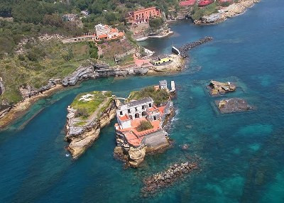 Мистерия! Прокълнат остров в Италия подлудява туристи