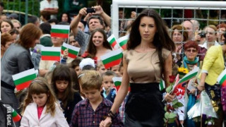 Силвия Зубева си има известна двойничка