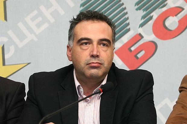 Антон Кутев аут от парламента
