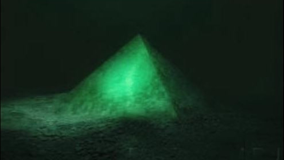 Загадка около Бермудския триъгълник: Пирамида създава бедствията?