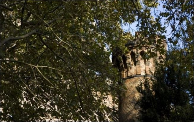  Айфеловата кула крие загадъчни тайни (Не сте и подозирали за тях)
