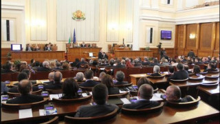 БСП лобира срещу санкциите над Русия (Масови брожения и в ЕС)
