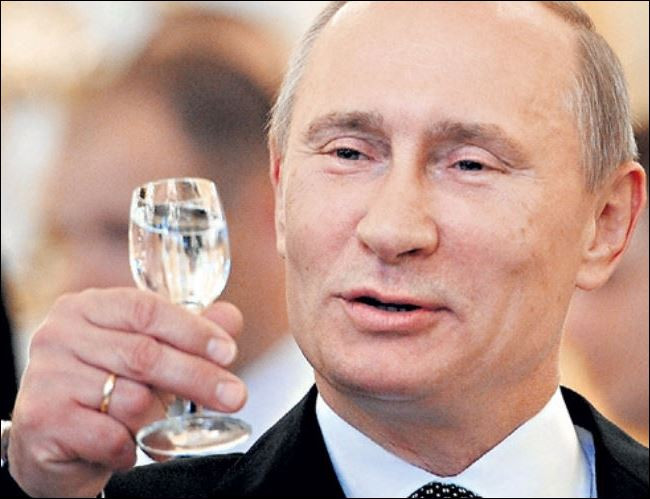 Владимир Путин не дава водката: Не пипайте цената!