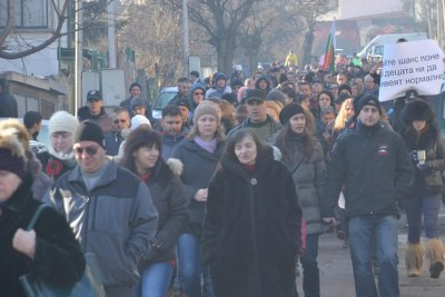 Протести в Горна Баня! (Окупираха Околовръстното)