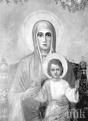Чудо със Света Богородица в Пазарджик! (всички са изумени)