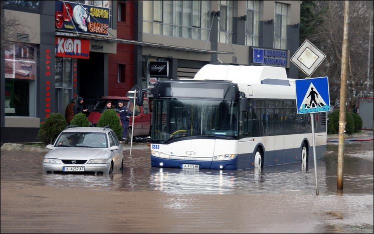 Водно бедствие в Смолян и Бургас (Дъждове потопиха България и Балканите)