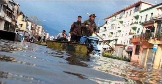 Водно бедствие в Смолян и Бургас (Дъждове потопиха България и Балканите)