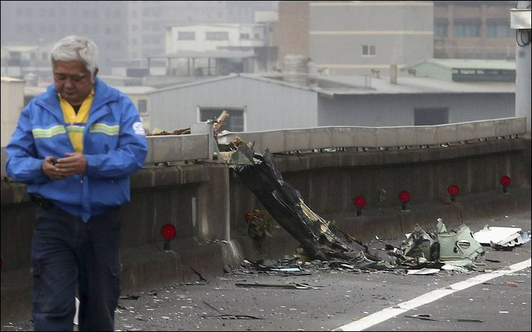 Самолетната катастрофа в Тайван взе 23 жертви