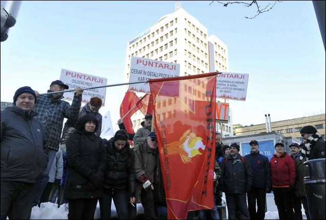 Протести в Словения срещу приватизацията: Държавата не се продава!