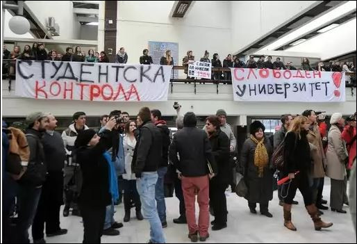 Невиждани студентски бунтове в Македония: Окупираха и УКИМ