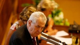 Чешкия президент Милош Земан изгони посланика на САЩ