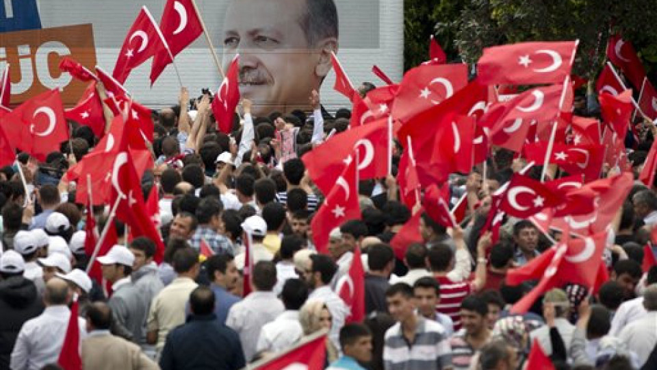 Извънредно! Турция забрани достъпа до социалните мрежи