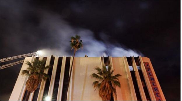 Лос Анджелис пламна (Огромен пожар избухна в Уестлейк)
