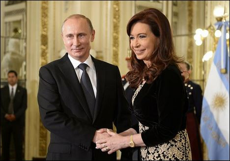 Кристина Кирхнер очарована от Путин (Аржентина сключи съюз с Русия)