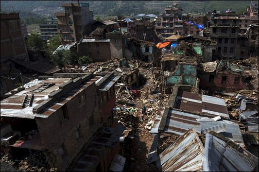 Ново земетресение в Непал хвърли в ужас Азия