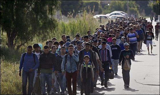 Мигранти негодуват от ЕС: В Гърция е мизерия, в Париж е твърде шумно!