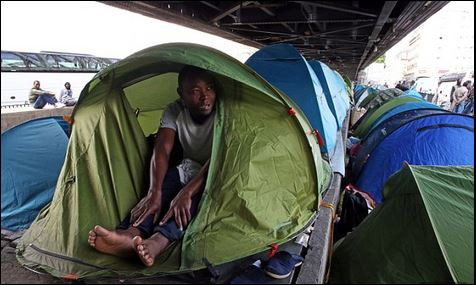 Мигранти негодуват от ЕС: В Гърция е мизерия, в Париж е твърде шумно!