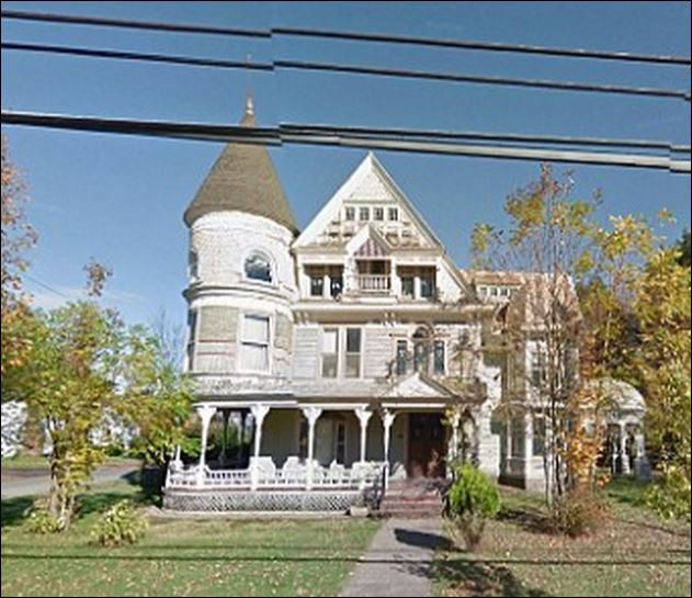 Google улови призраци в къща в Ню Йорк (Снимки)
