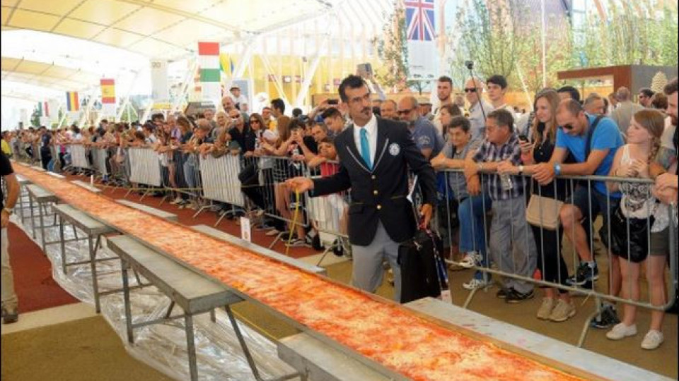 Рекорд за Гинес в Италия (Направиха най-голямата пица)