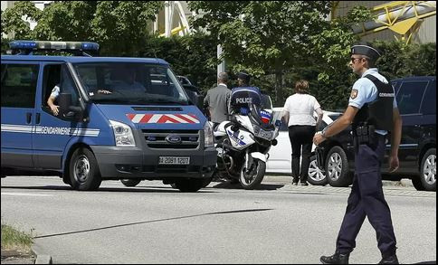 Ислямска държава с нов атентат във Франция (Нападнаха фабрика в Лион)