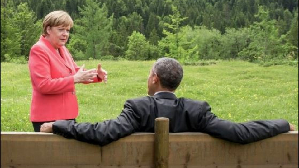 Немски медии: И Ангела Меркел вече не може да спаси ЕС!