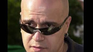 Слави Трифонов влиза в политиката с парите на Цветан Василев