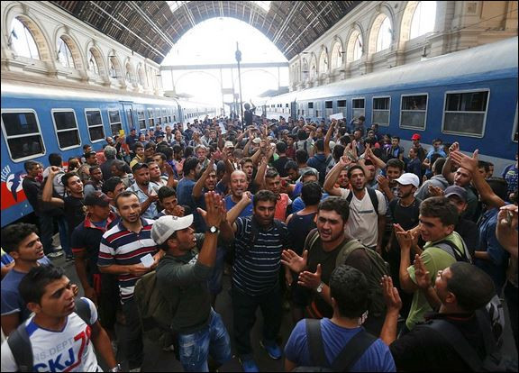 Ангела Меркел връща балкански имигранти заради сирийските бежанци
