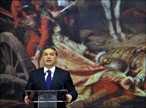 Виктор Орбан с таен план за бежанците (Унгария ги гони от Шенген)
