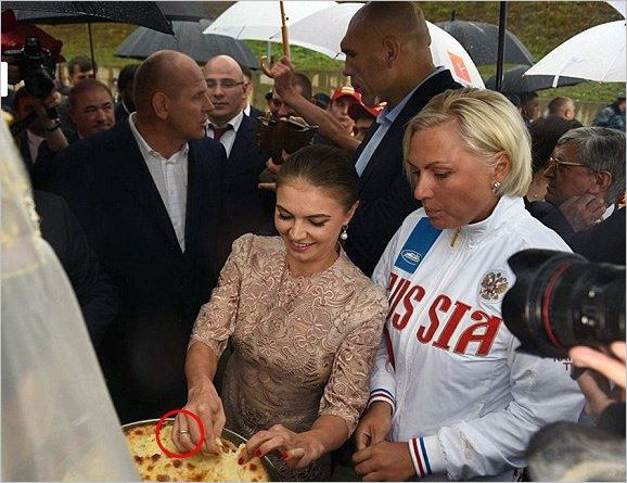 Алина Кабаева се венча за Путин? (Нови снимки)