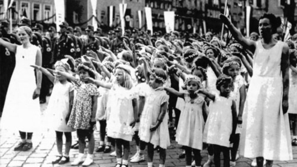 Проект Лебенсборн: Краят на тайната свръх раса на Хитлер
