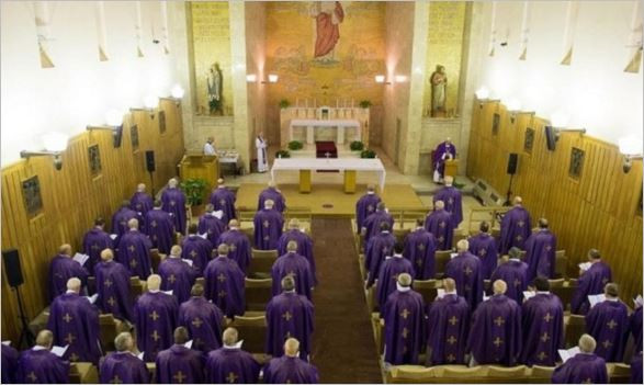 Скандал във Ватикана: Имоти на църквата служат за диви купони