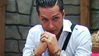 Бомба: Родителката на Джино е страшна мацка, събра очите на всички - виж я!