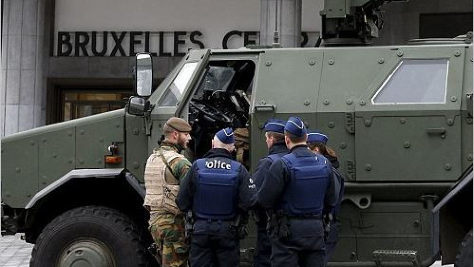 След атентатите във Франция: Милитаризира ли се Европа?