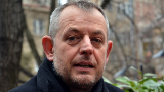 Джаро пак става родител на 50